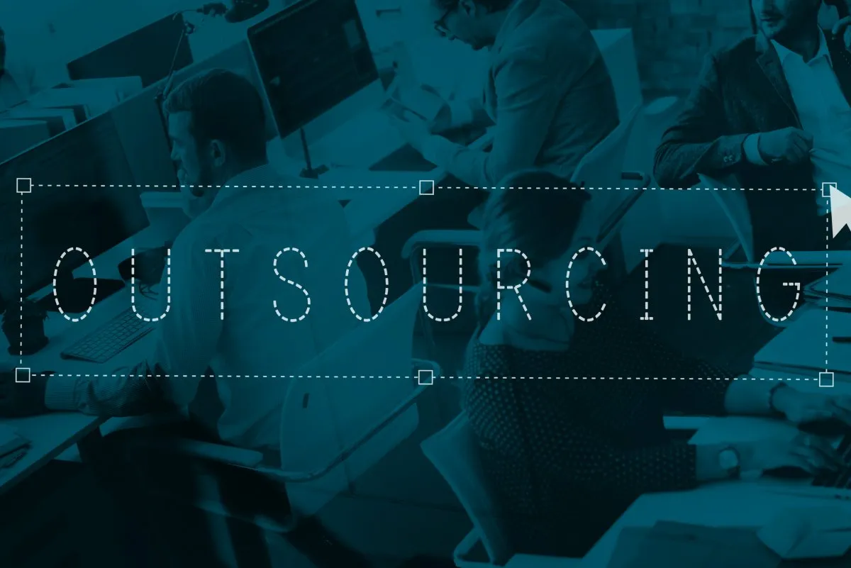 Top Pros and Cons of Outsourcing IT Support